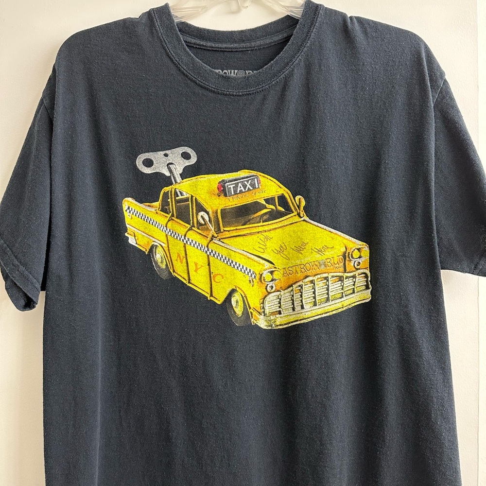 Travis Scott Astroworld t-shirt in very good condition